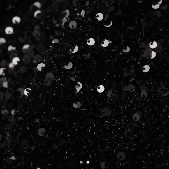 H&M Limited Edition Black Sequin Puff Sleeved Night Dress - Picture 5 of 7